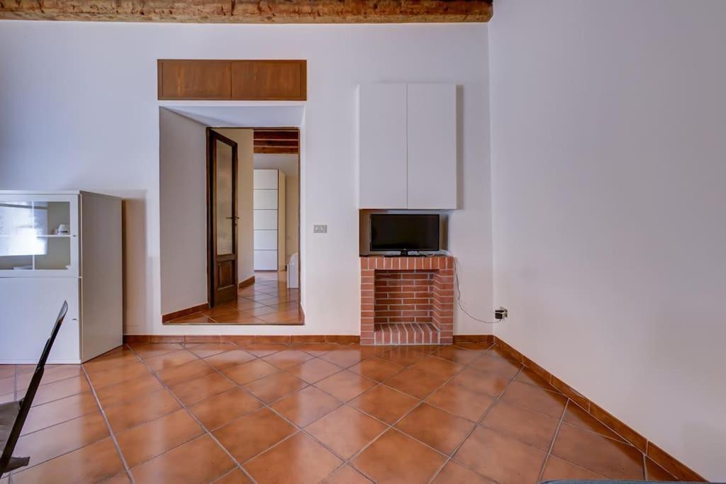 Ferienwohnung Youhosty - Ripa5 C Mailand Exterior foto